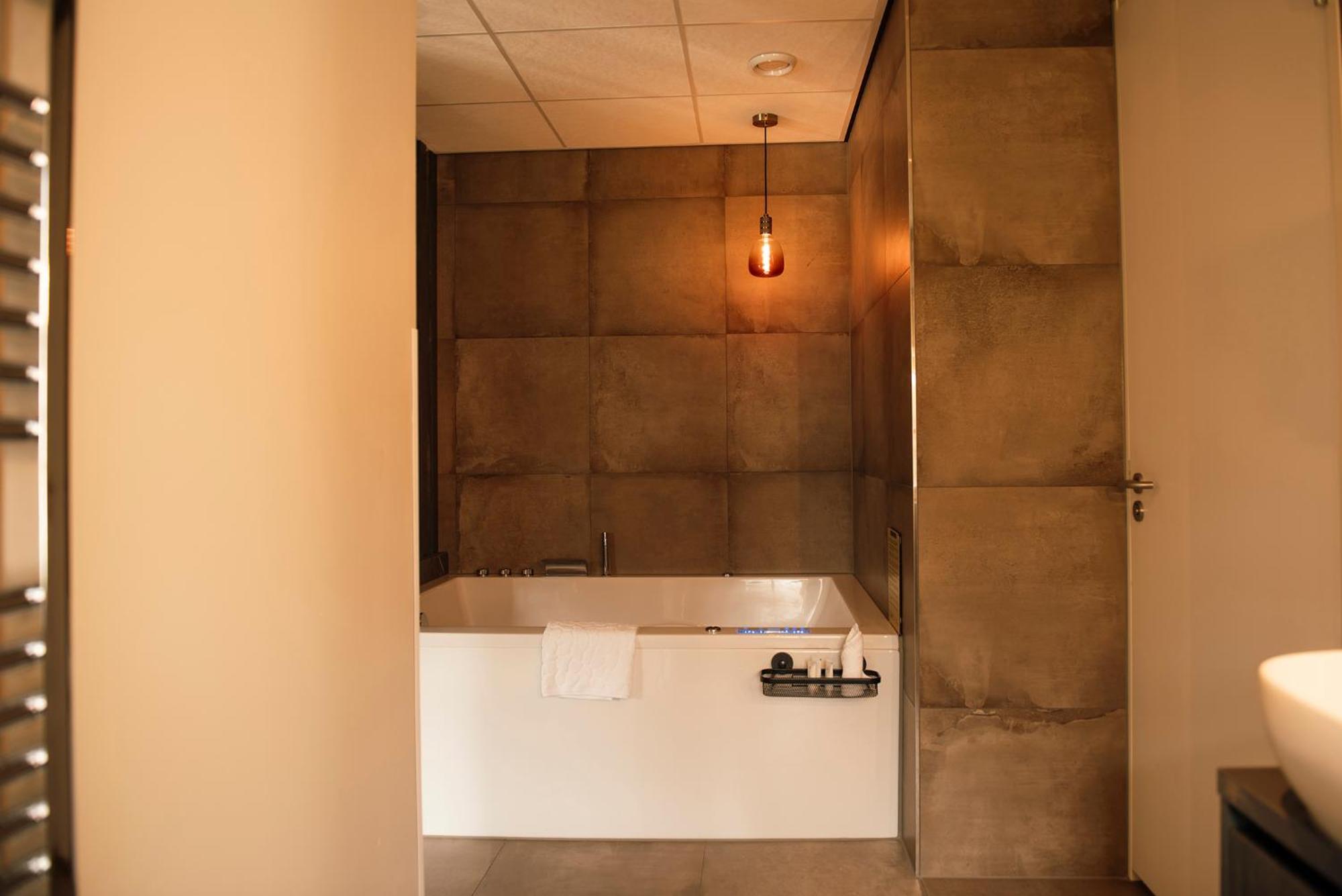 Hotel De Kastanjefabriek Eibergen 外观 照片